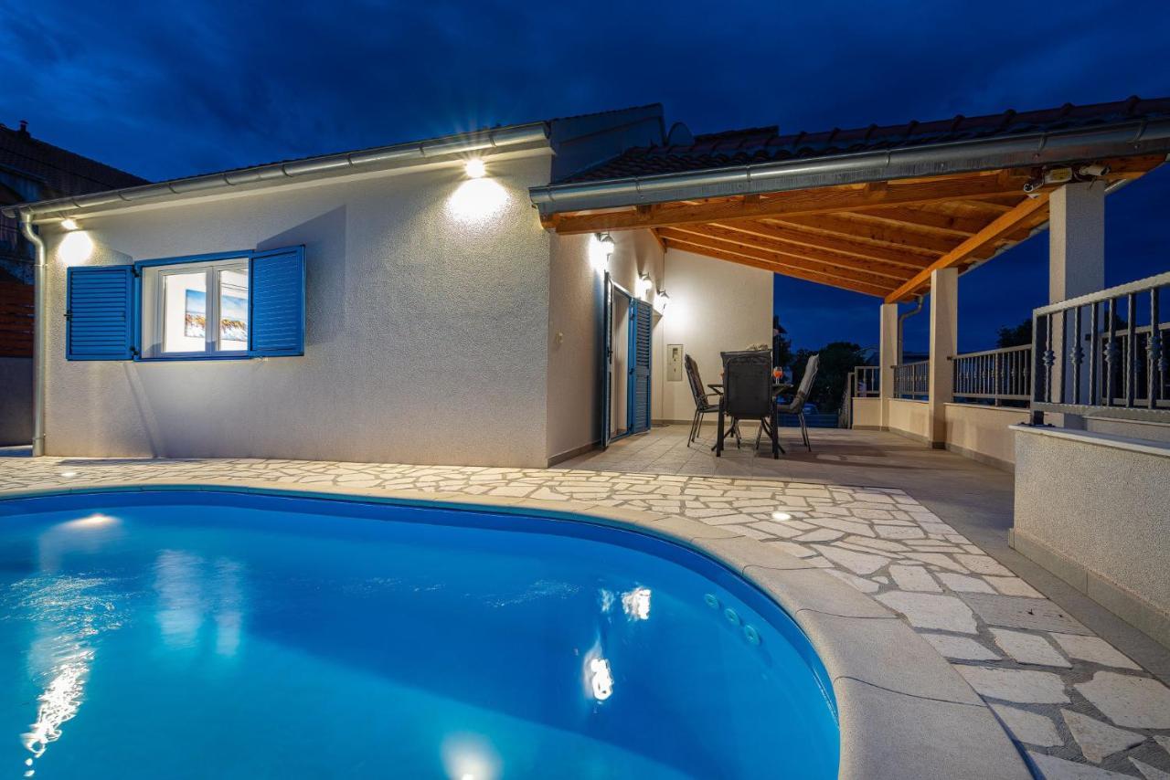 יסניצה Villa Nika מראה חיצוני תמונה